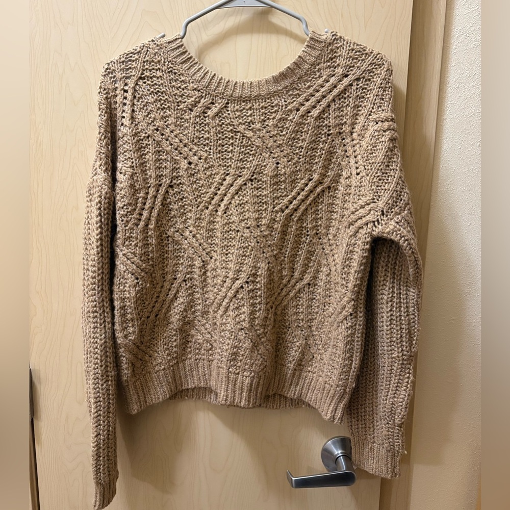 Old Navy Lofty Wool Carmel Cable Knit sweater